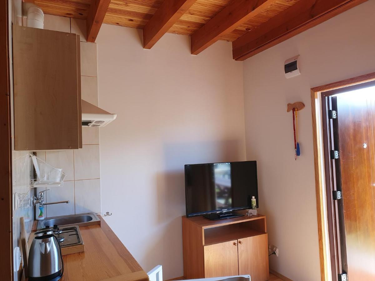 Apartamenty Pod Lipa Lukecin Exterior photo